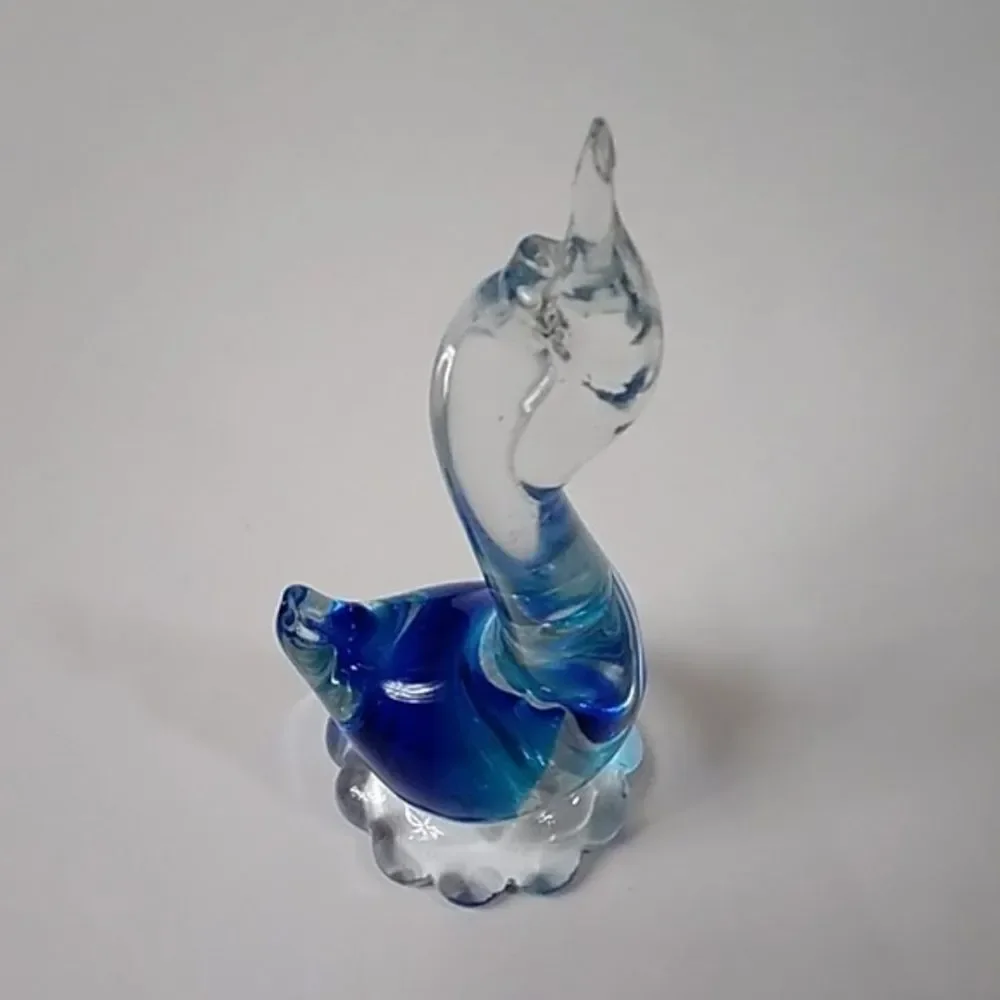 Vintage Art Handmade Swan Glass Paperwear